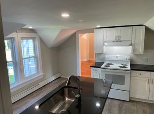 38B Southeast St, Amherst, MA 01002