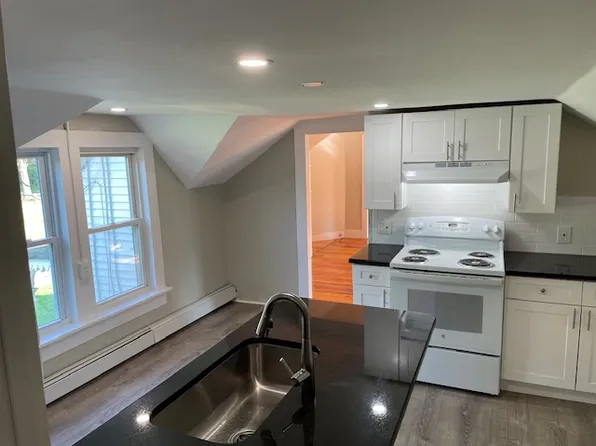 38B Southeast St, Amherst, MA