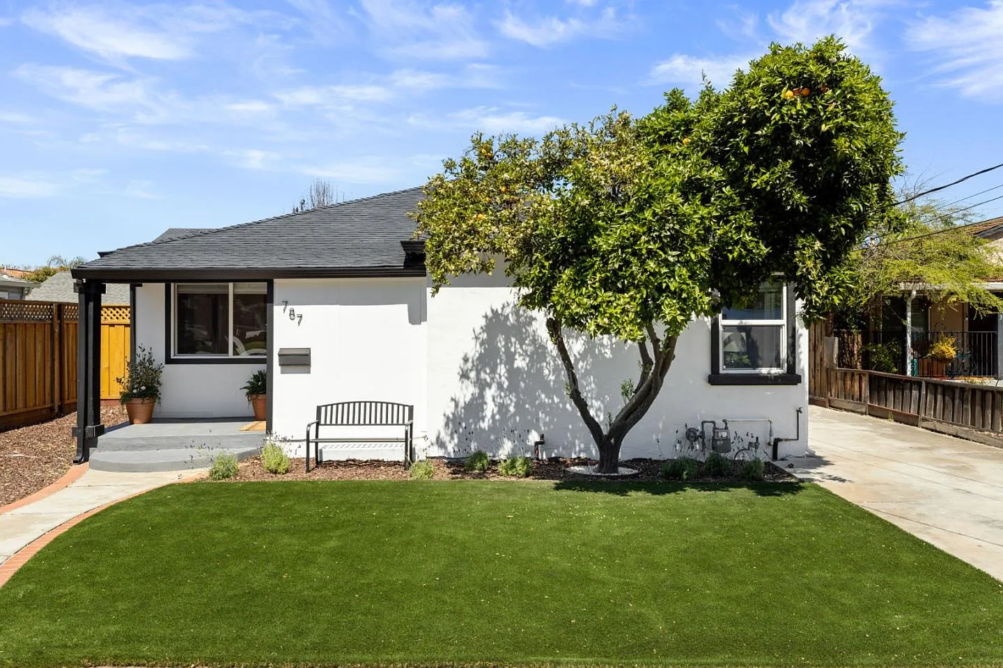 787 Willow Glen Way photo 1
