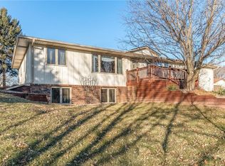 6301 Country Ridge Ln, Johnston, IA 50131