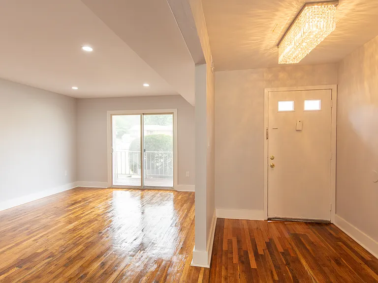 River Edge Apartments — Photo 51
