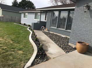 8413 W Richardson Rd, Pasco, WA 99301