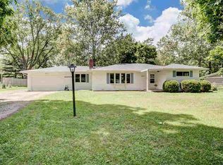 5333 N Brookwood Dr, Fort Wayne, IN 46835