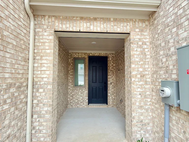 3552 Pierce Ln — Photo 3