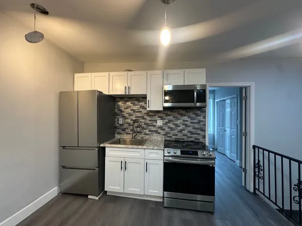 1325 S 21st St, Philadelphia, PA 19146