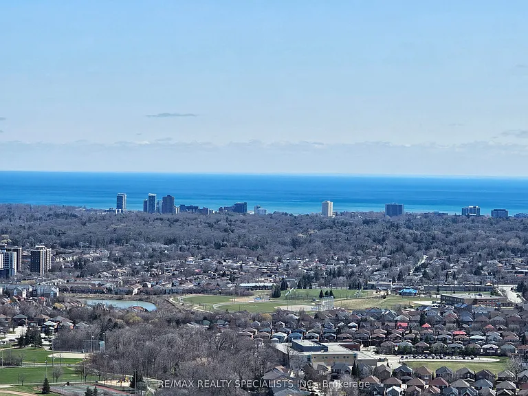 448 Burnhamthorpe Rd W #3810 — Photo 9