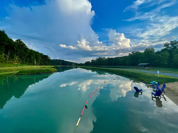Mountain Lane And Trick Pass, Talking Rock, GA 30175