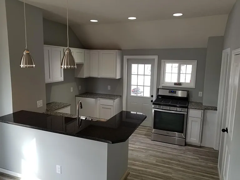4604 Stockwell St — Photo 13