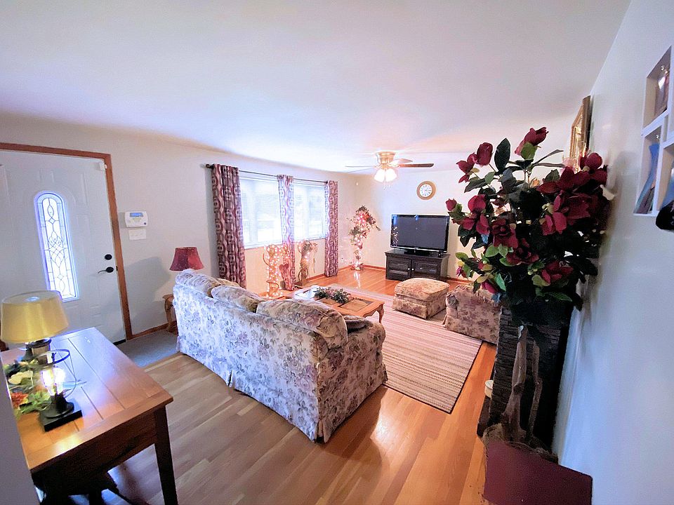 180 Hopwood Fairchance Rd Hopwood, PA, 15445 Apartments for Rent Zillow