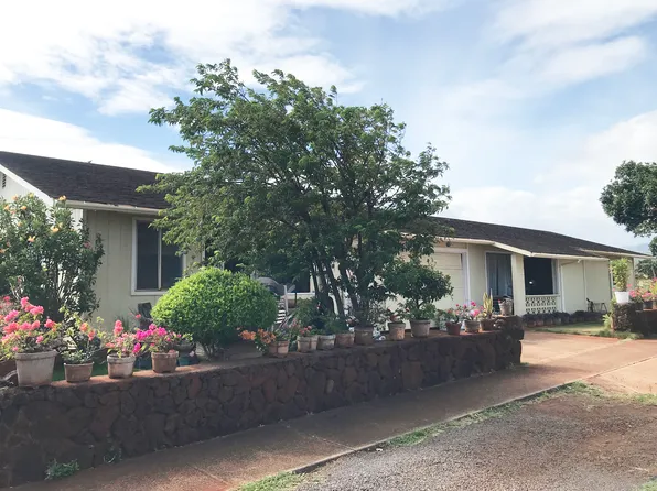 365 Hoe St, Eleele, HI 96705