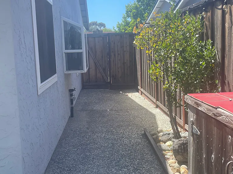 4109 Margaret Ct — Photo 13
