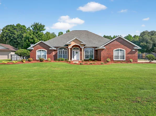 2900 Wallace Lake Rd, Pace, FL 32571