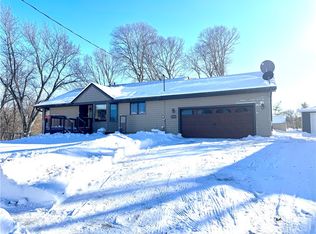 3227 Hull Ave, Des Moines, IA 50317