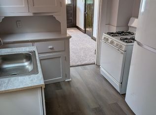 909 Chartiers Ave APT 2, Mc Kees Rocks, PA 15136