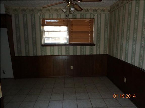 3rd image of 5411 E Lakeview Dr