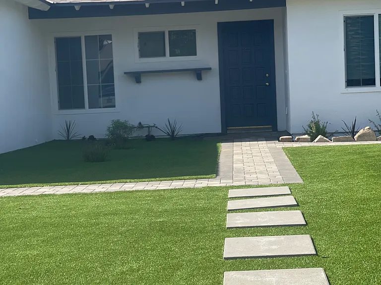 22620 Mobile St — Photo 1