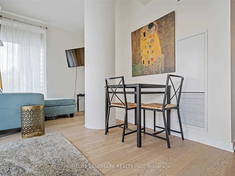 17 Dundonald St #505 — Photo 6