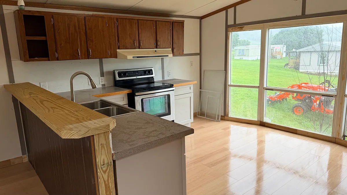 Building Photo - 411 Teer Way