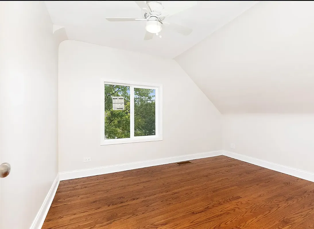 4 bed, 1130 sqft, $700 — Photo 2