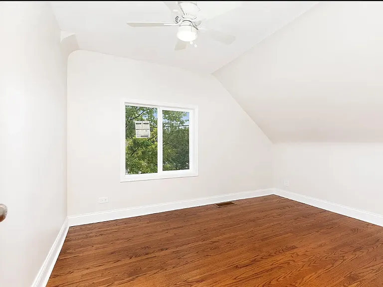 4447 Joliet Ave — Photo 16