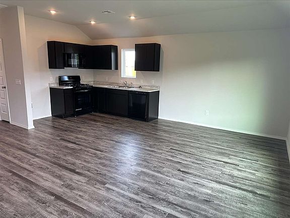 3rd image of 2105 W 31st Pl