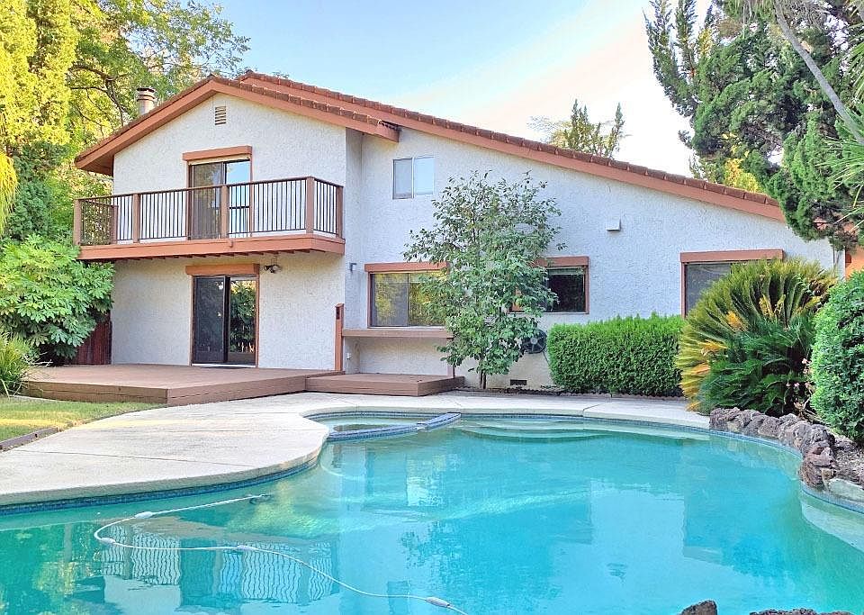 1st image of 4903 Paloma Ave