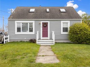 58 Chester St, New London, CT 06320