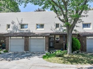 1460 Garth St #18, Hamilton, ON L9B 1R6