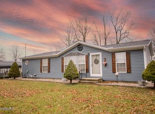 60 Jackson St, Quincy, MI 49082