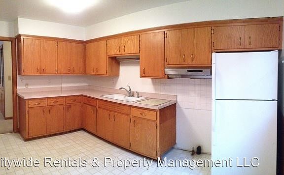 5th image of 11310 W North Ave