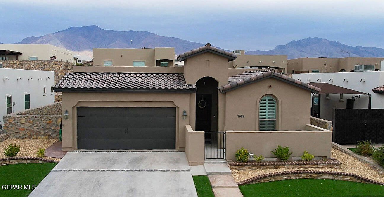 1742 Buckboard St, El Paso, TX 79911 | Zillow
