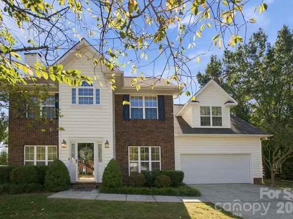 2807 Edgebrook Cres, Matthews, NC 28105