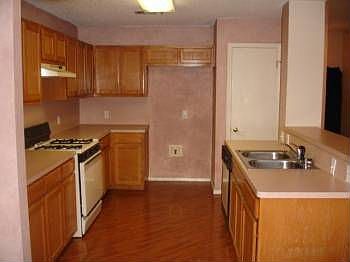 2nd image of 711 Ridge View Dr