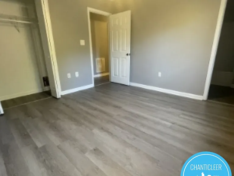 912 Dayton St — Photo 13