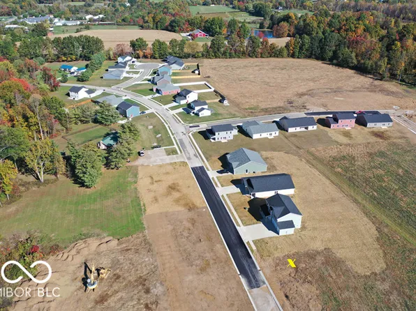 716 White Oak Rd, Spencer, IN 47460