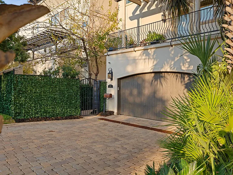 1231 Parkway #B — Photo 7