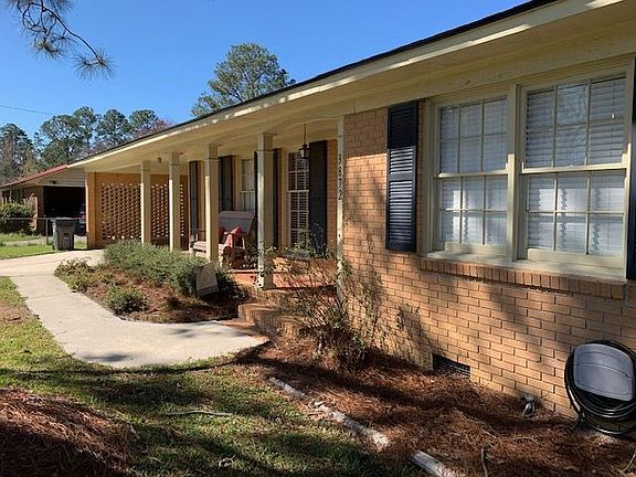 5th image of 3872 Camellia Dr