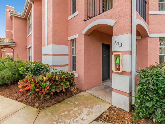 3rd image of 106 SW Peacock Blvd APT 4-103