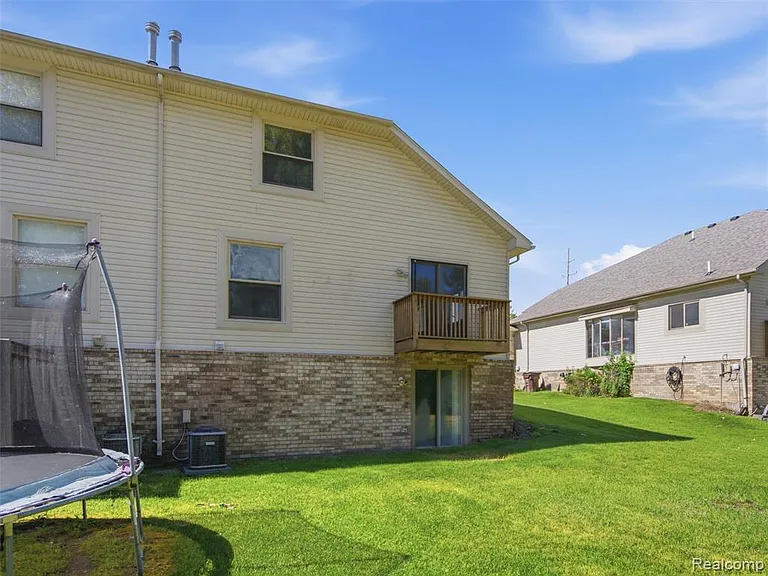 8365-22 Mile Rd — Photo 37