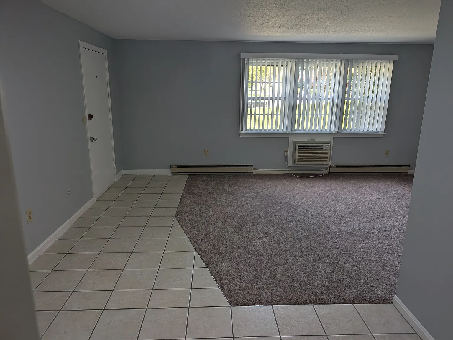 1 bed, 696 sqft, $1,600 — Photo 2