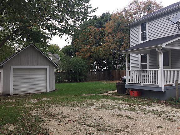 Driveway/garage/backyard