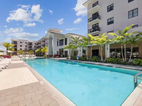 Westgate on University