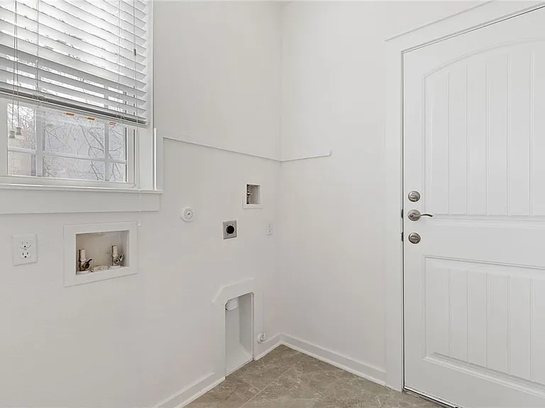 6307 Betty Cook Dr — Photo 18