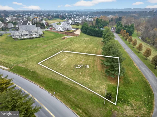 48 Meadowbreeze Ln, Lititz, PA 17543