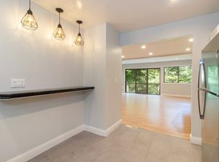 8 Shagbark Ln #8, Woodbury, CT 06798