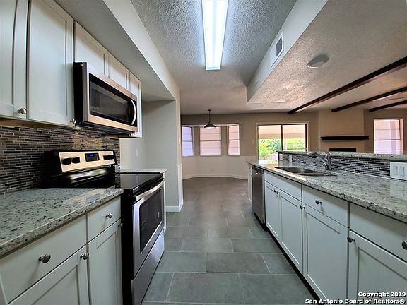 4th image of 1906 Oak Mountain St