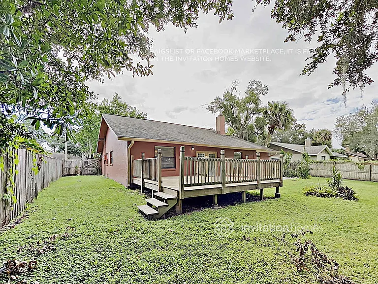 330 Woods Lake Dr — Photo 17