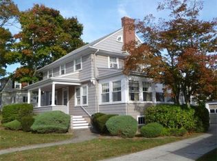 1915 Robeson St, Fall River, MA 02720