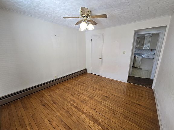 5th image of 217 W Garfield Ave