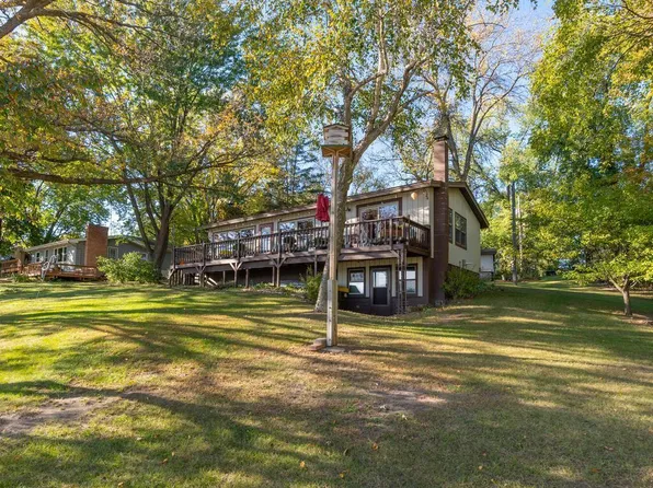 597 Emmet Rd, Clearwater, MN 55320